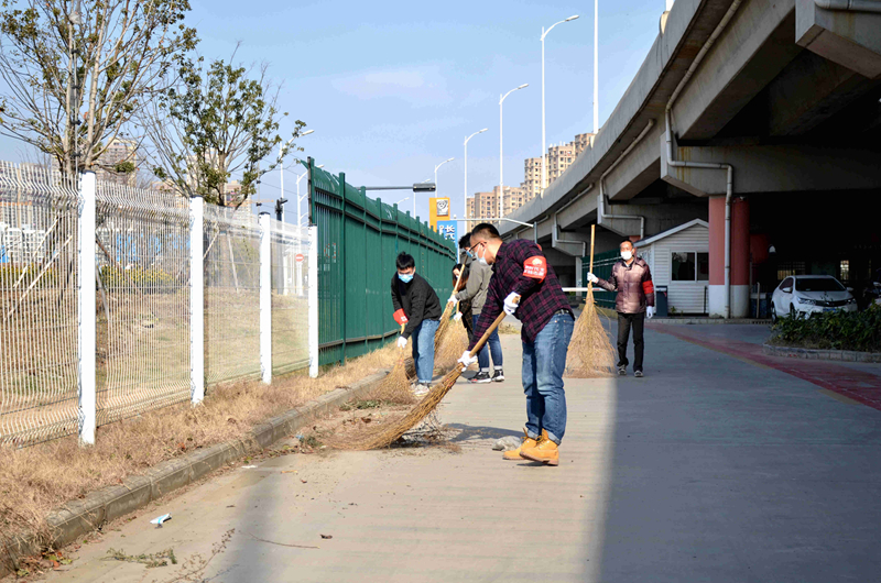 安保公司組織開展“橋下空間整治攻堅”專項志愿活動 (1)_副本.jpg